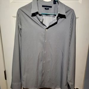 Perry Ellis Slim Fit Stretch mens Large long sleeve button up dress shirt